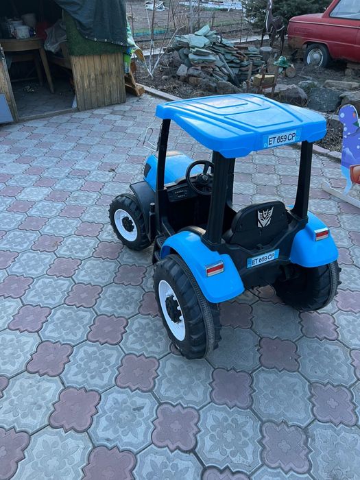 Продам электрический трактор