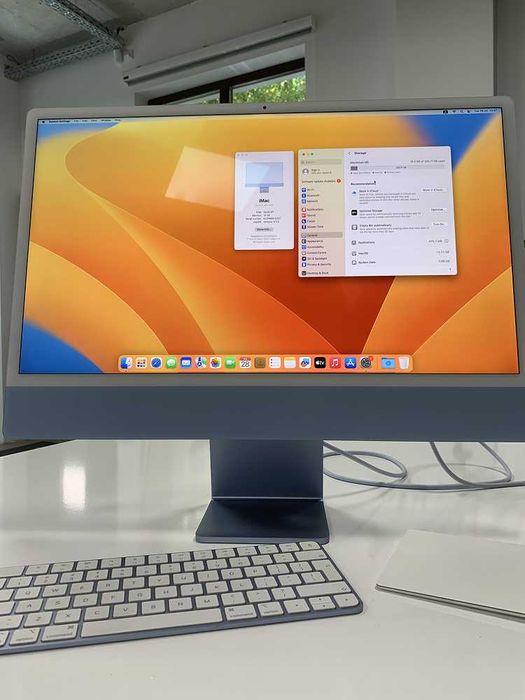 Apple iMac 24" (2021)