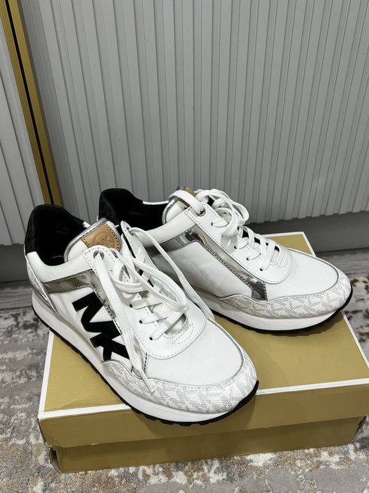 Кроссовки Michael Kors