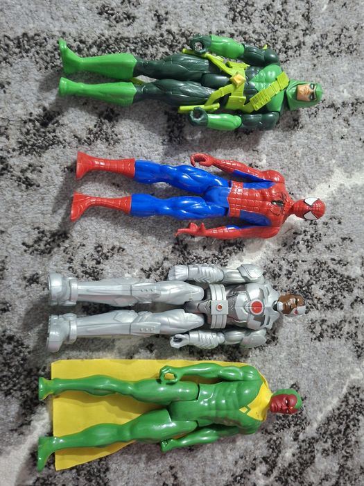 Eroi de jucarie pentru copii