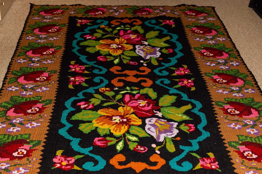 covor peretar lana traditional romanesc