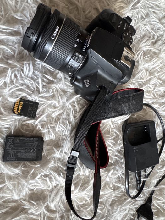 Фотоаппарат Canon EOS 250D