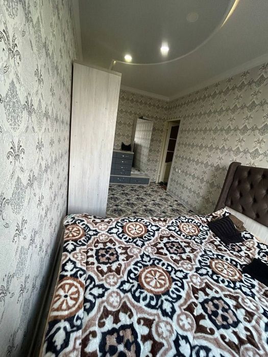 Kvartira sotiladi srochna 3 xonali