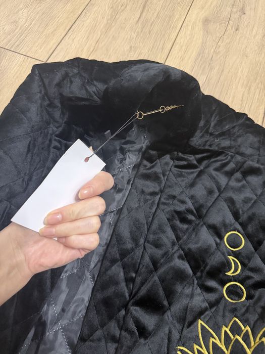 Продам камзол новая