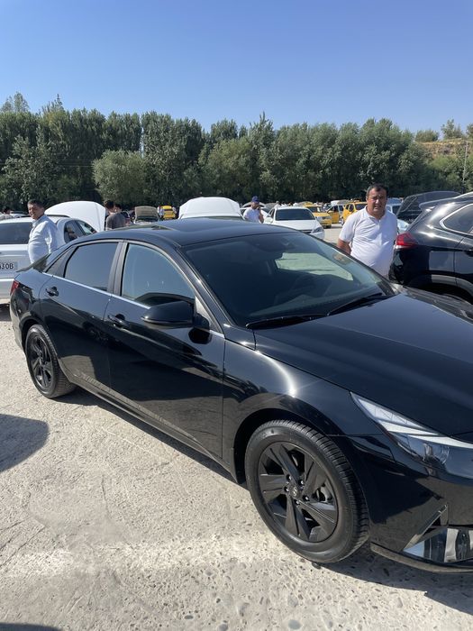 Hyundai elantra 1.6 atmosferni full pozitsiya lyukli