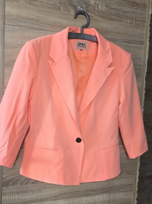 Женский пиджак. Жакет