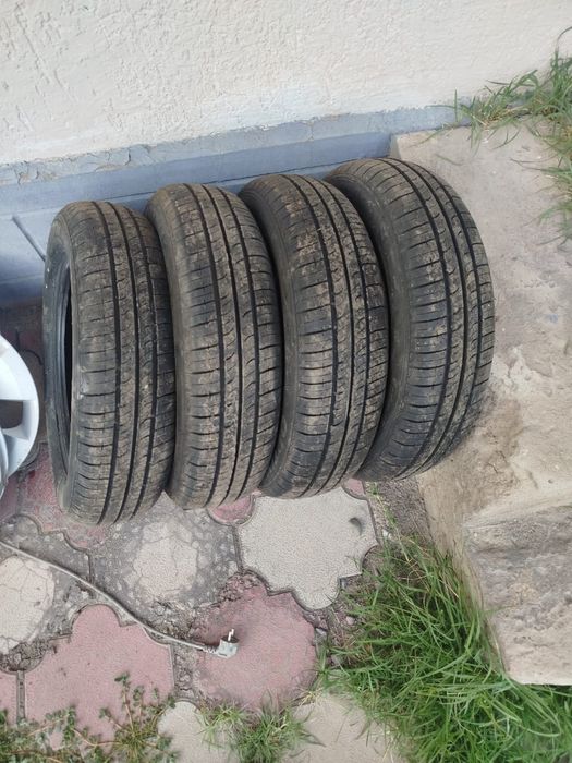 Продам новые  летние шины