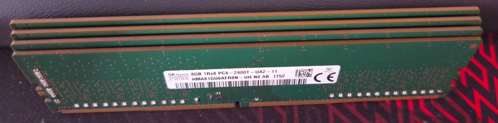 Рам Памет: SKHynix 32GB (4x8GB) DDR4 2400MHz CL17