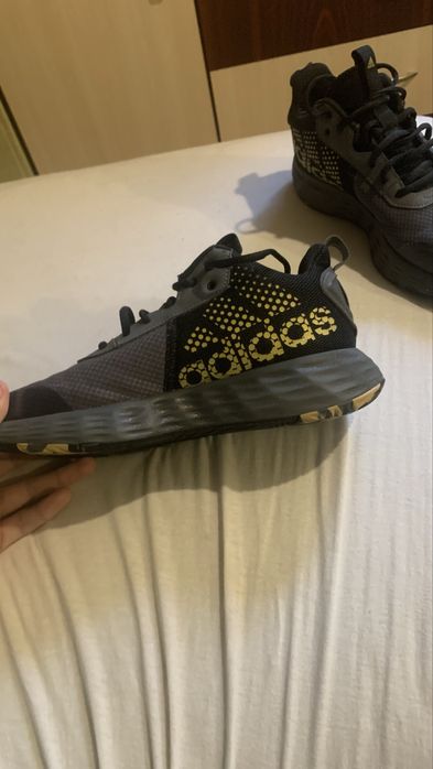 Кецове за баскетбол Adidas Ownthegame 2.0