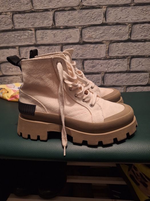 Продам очень модный обувь