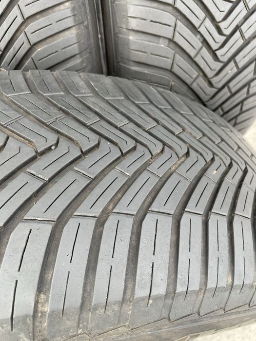 235/55/19 -4бр. Всесезонни гуми Continental