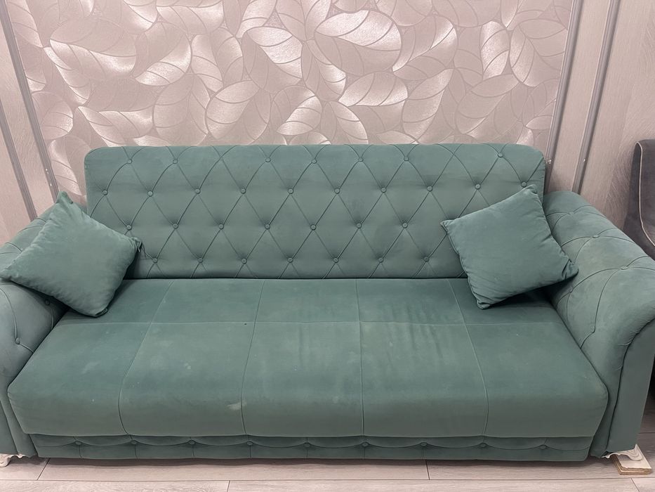 Продам диван вместе с креслом