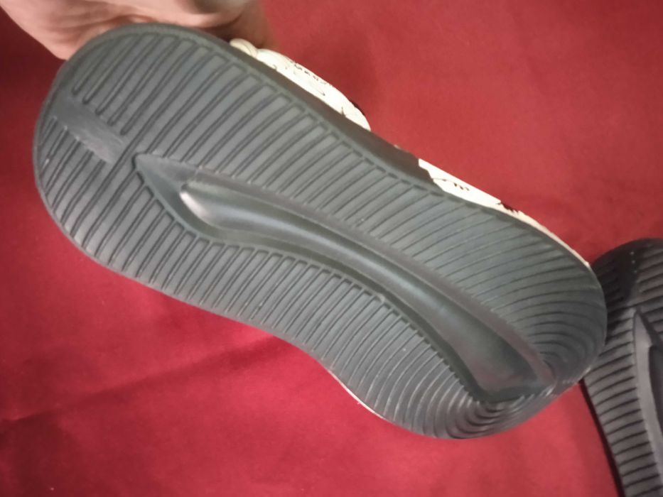 Кросовки подростковые -37 размер