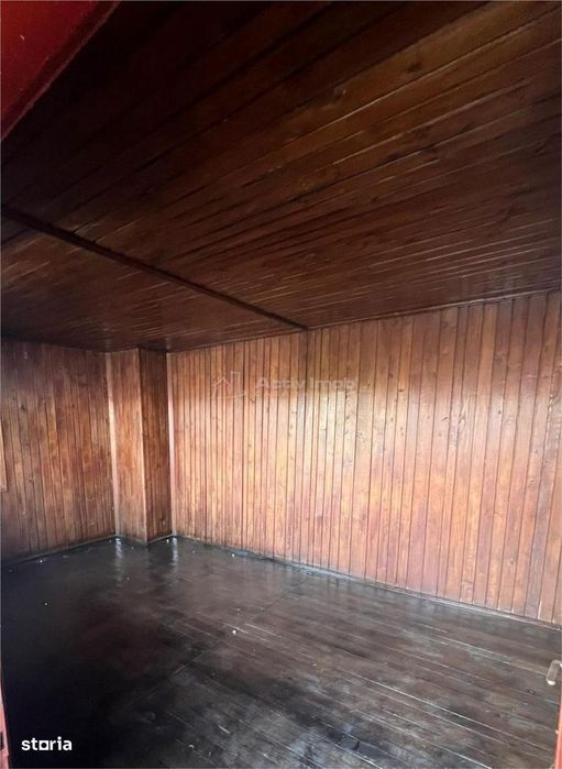 Casa 8 camere de vanzare Valea Voievozilor Targoviste 653mp teren