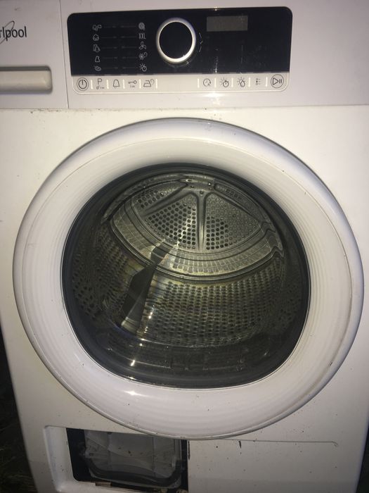 Сушилня Whirlpool 6th sense 7кг с термопомпа