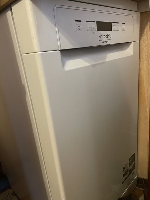 Продам посудомоечную машину