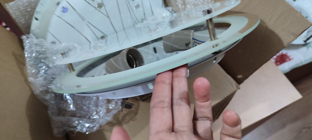 Люстры, потолочные, 2 штуки