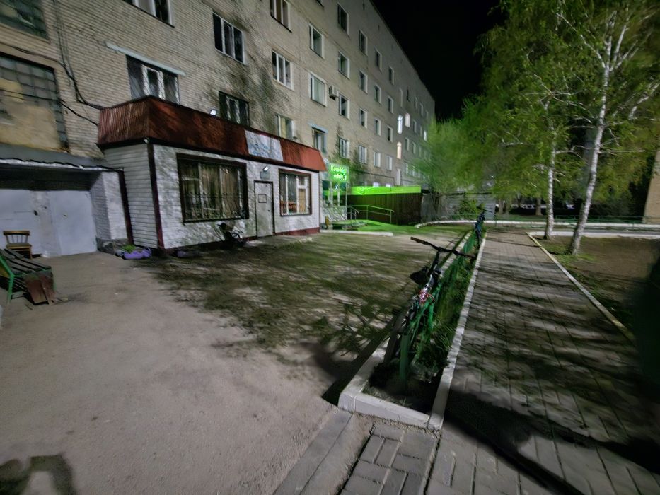 Сдам 1 комнатную (2комнаты ) в  общежитии