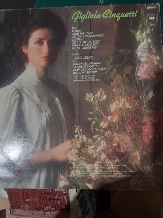 Gigliola Cinquetti Джилиола Чинкуети
Италианска певица и телев. водеща