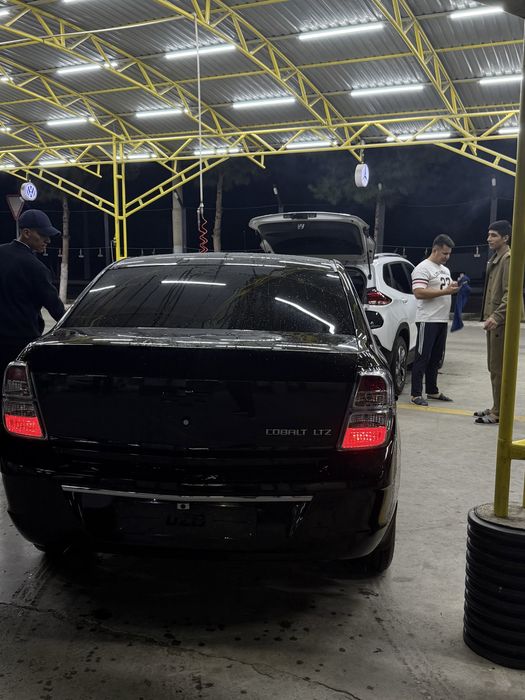 Chevrolet cobalt midnight sotiladi