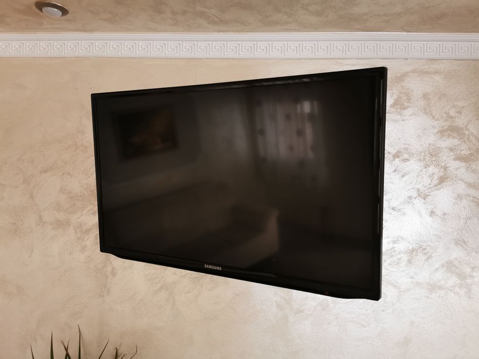 Televizor LCD in stare perfecta de funcționare