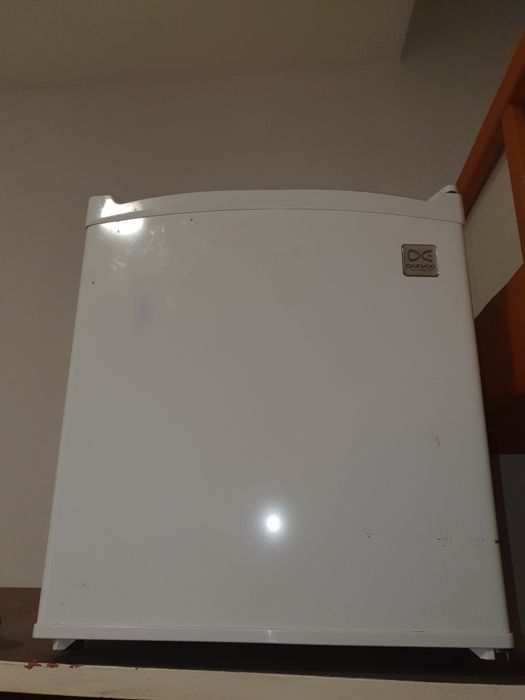 MINI Frigider Daewoo