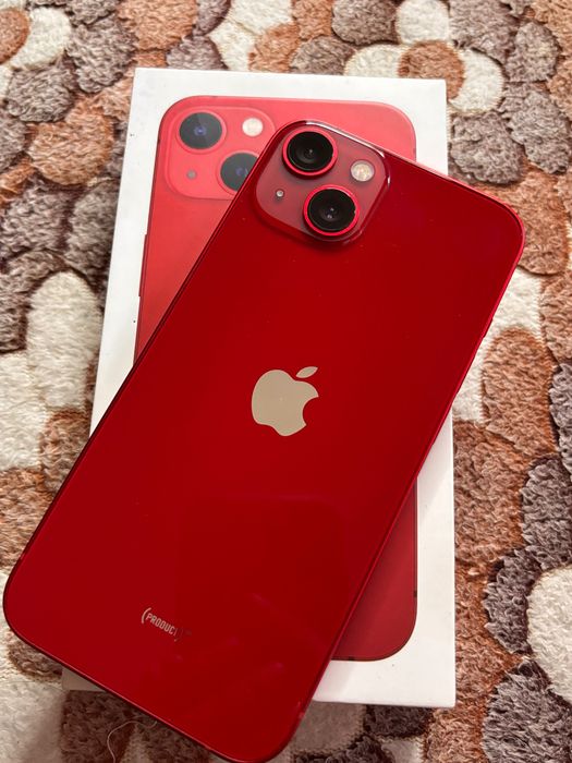 Продавам Iphone 13