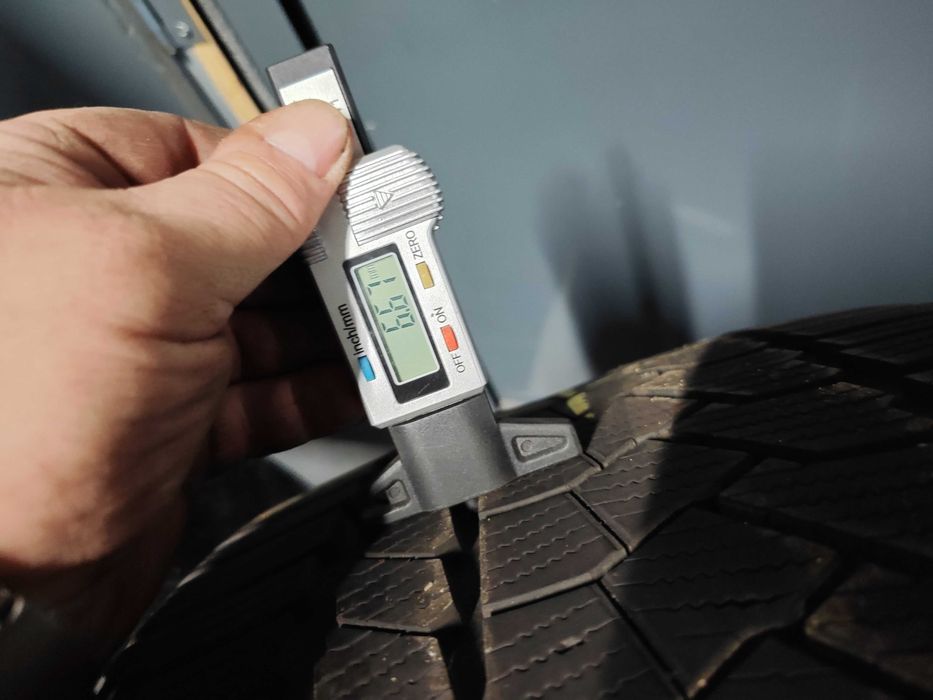 2бр. зимни гуми 285/30/21 Continental