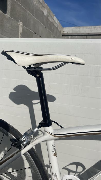 Шосейно колело Specialized Amira L размер