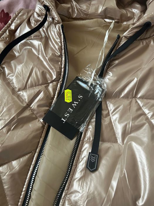 Vestă de damă, nepurtată