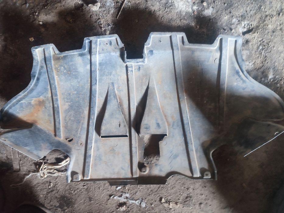 Продам мерседес 124 по запчастям