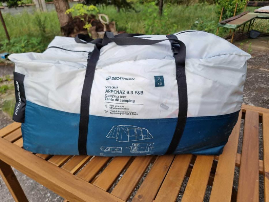 Голяма 6-местна палатка Decathlon Arpenaz 6.3 (Fresh&Black)