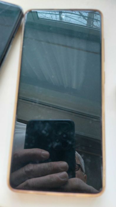 Продам смартфоны на запчасти