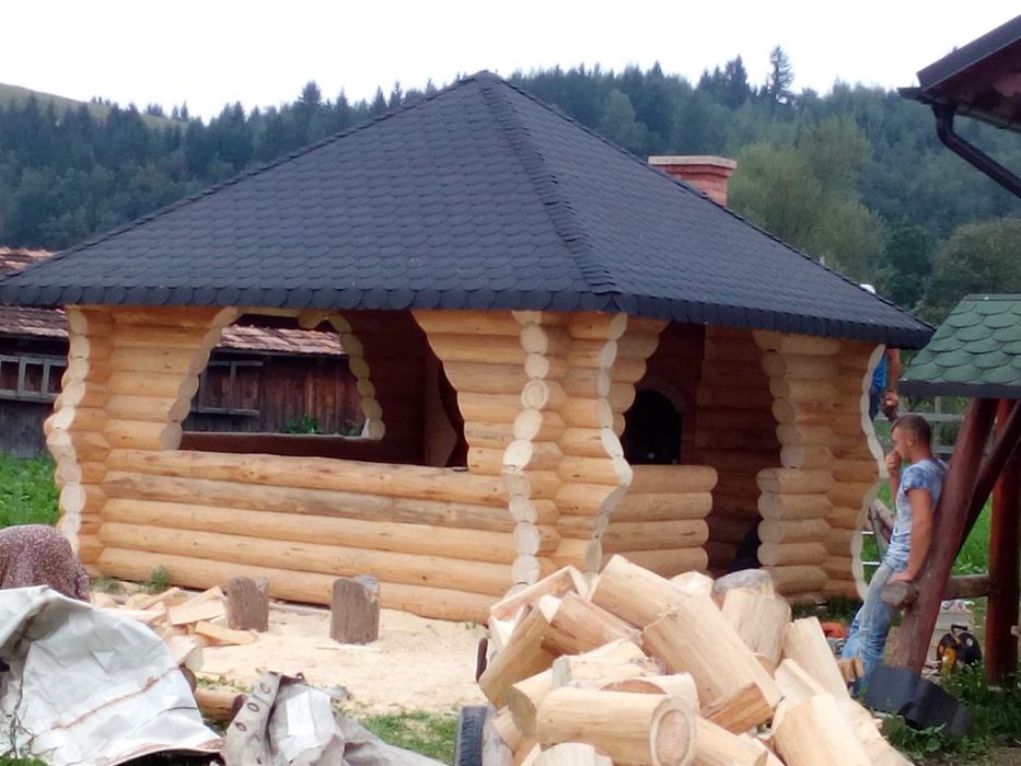 Cabane lemn rotund