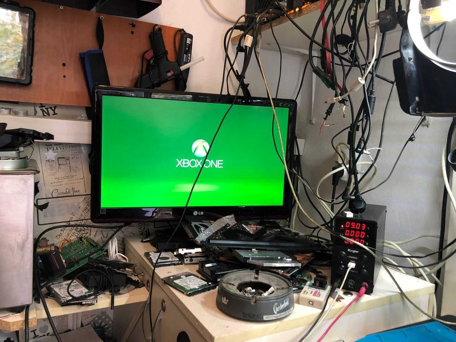 Reparatii Laptop, PS5, PS4, MacBook, Xbox