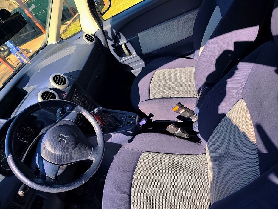 Peugeot 1007 benzina