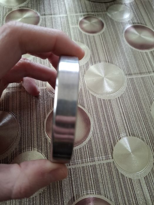 Метално компасче