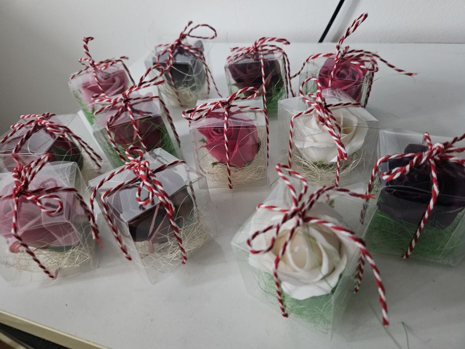 Mărțișoare din flori de săpun