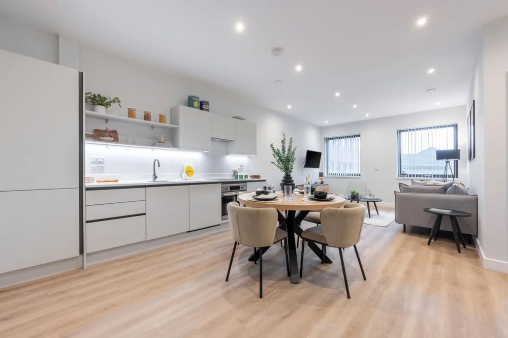 Срочно сдаётся в Мирабад авеню новая квартира!