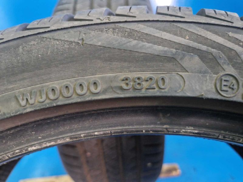 2 Vredestein R18 215/40
зимни гуми DOT3820