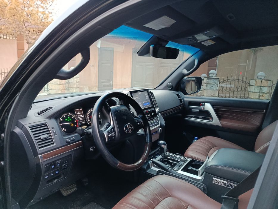 Land crusier 200 5.7 двухсотка