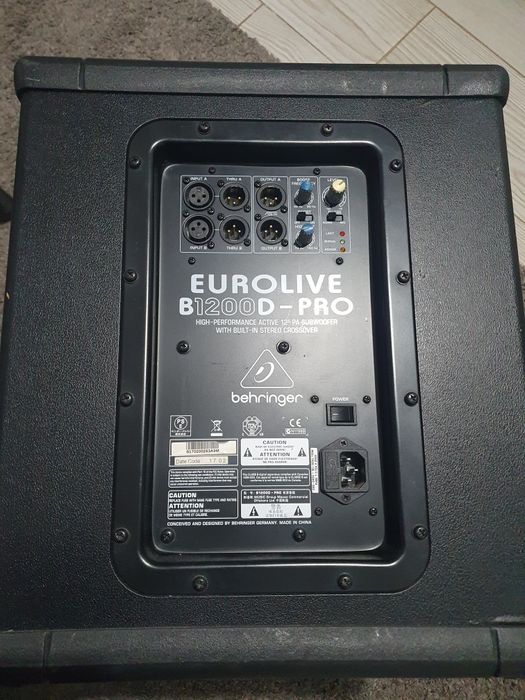 Subwofer activ behringer