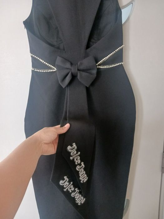 Официална черна рокля