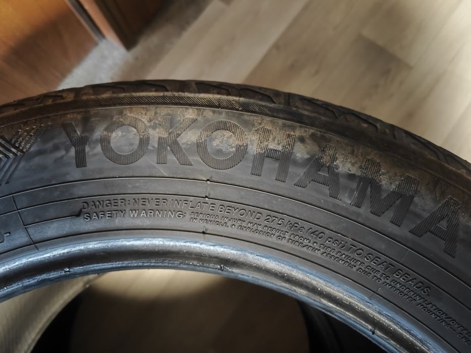 Продам летние шины 255/55 R18 Yokohama