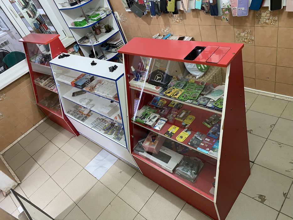 Продам витрины для магазина