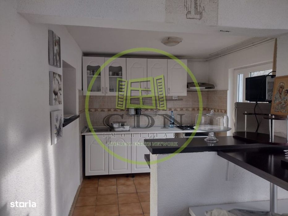 Casa de vanzare 6 camere, 4 dormitoare, 2 bai, localitatea Azuga