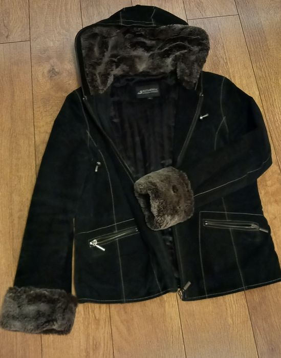 Дамско кожено яке