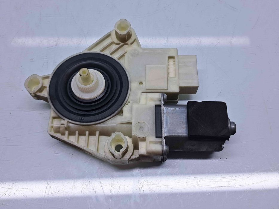 Motoras geam stanga spate Volkswagen Passat B8 (3G2) [Fabr 2015-prezen