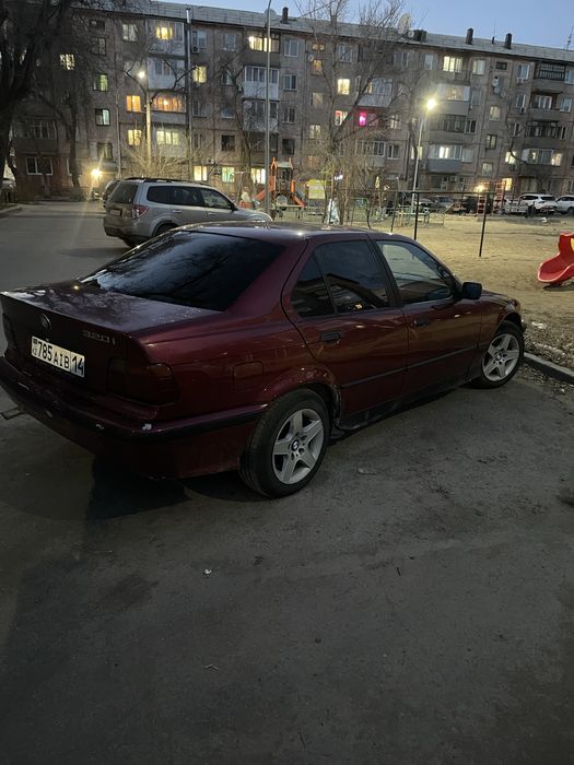 Продам BMW 2.5 объем м50