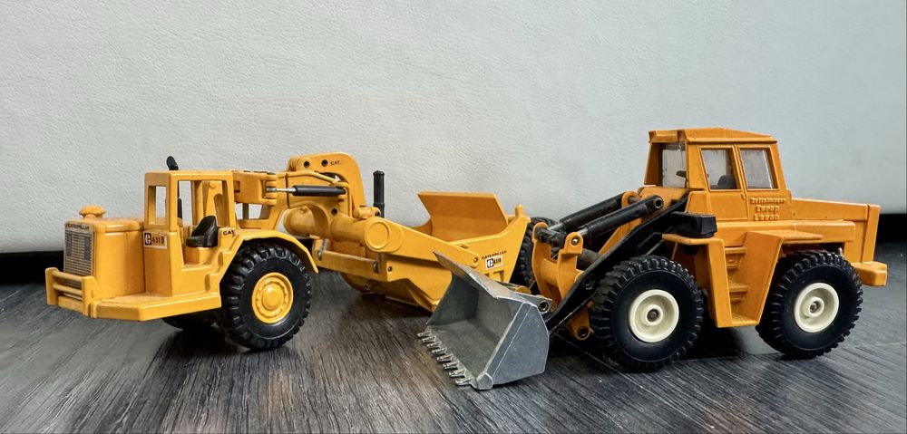 Продавам макети на багери и камиони 1/50 JOAL NZG CONRAD NORSCOT ERTL